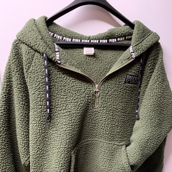 PINK Victoria's Secret Tops - Warm hunter green sherpa